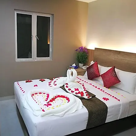 Cozy Hotel-2